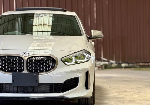 ONLY 8K KM 306HP 2023 Bmw M135i 2.0 XDRIVE SUNROOF - 4