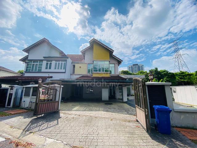 HUGE LAND SPACIOUS RENOVATED Double Storey SEMI D Seksyen 27 Shah Alam 1