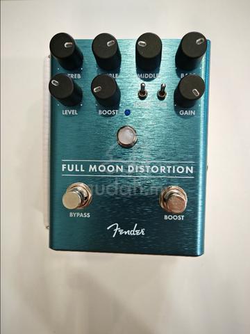 Fender Full Moon Distortion / Guyatone Flip MM-X M - Music