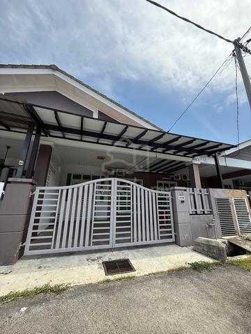 Rumah untuk disewa di Batu Berendam 1