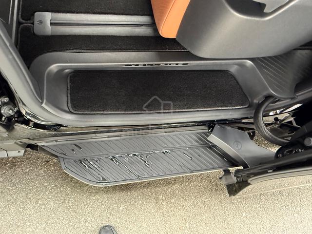 2024 Toyota VELLFIRE 2.4 Z PREMIER S/R HUD S/Step - 3
