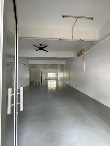 Seria Business Centre 1
