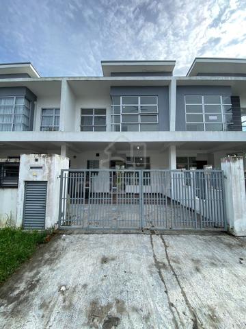 Double Storey Seri Alam Imperial Jade / Citrine Residenz Gate & Gauad 1