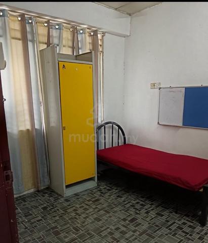 Bilik non-sharing Flat Ikan Sri Serdang (perempuan) 1