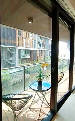 The Shorefront 1