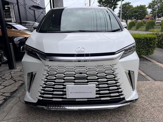 Lexus LM 500H 2.4 VERSION L BLACK Int PREORDER 6A - 4