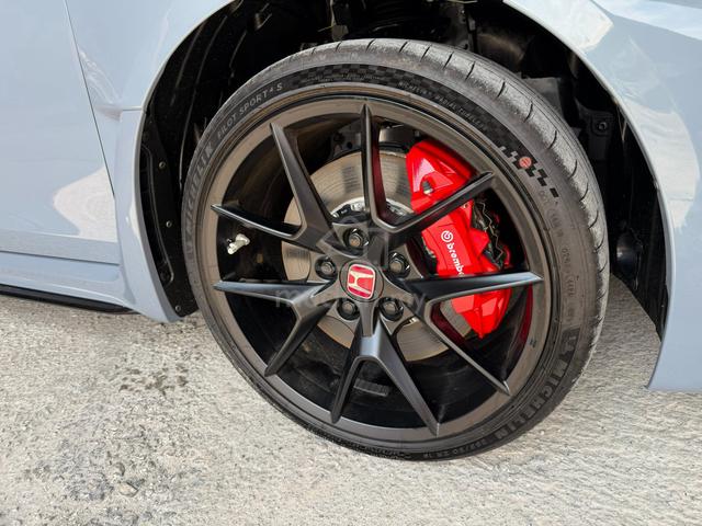 2025 Honda CIVIC 2.0 TYPE R FL5 6A 15KM NEW CAR!! - 4