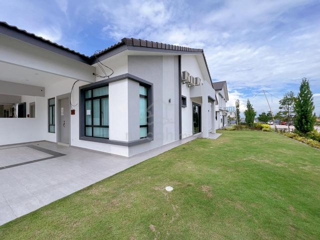 Freehold Extra Land 2,799sqft Gated Guard Single Storey Jasin Mydin 1