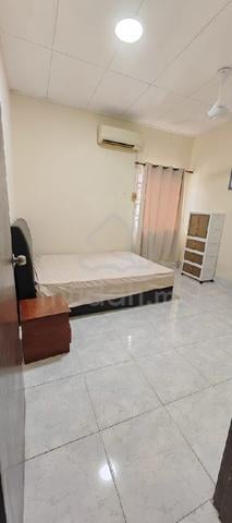 Room to let in Villa Mas  1