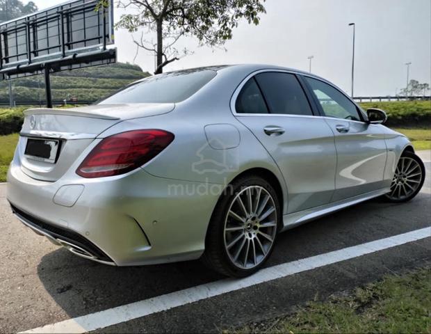 Mercedes Benz C350E 2.0 AMG Full Service Full Spec - 3