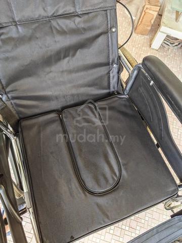 Reclining Commode Wheelchair with Head & Foot Rest - photo 4 of 6