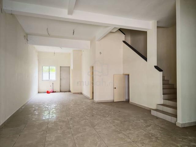 Cheapest! Bigger Unit Orange Villa 2, 3 Storey Terrace, 5Ft backyard, 1