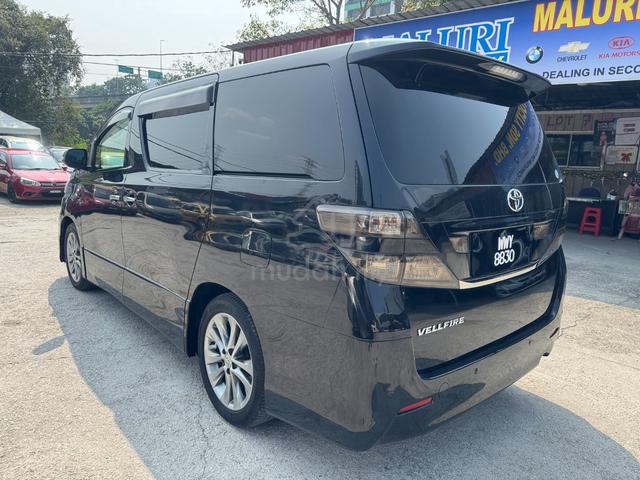 VELLFIRE 2.4 Z-P,Power Boot,2xPower Door,7 Seater - 4