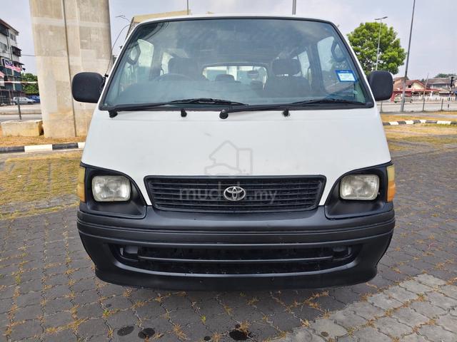 2002 Toyota Hiace 2.4 (M) Window Van 14Seat - 2