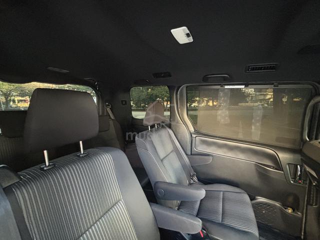 2019 Toyota VOXY 2.0 ZS KIRAMEKI II (A) - 2