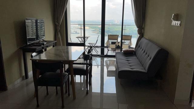 Bay Point @ Country Garden Danga Bay 1