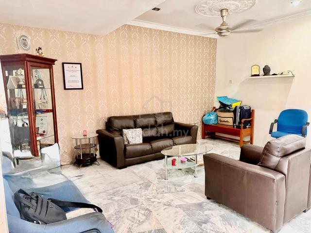 Klang Teluk Pulai 1.5 Storey Terrace with Extra Land For Sale 1