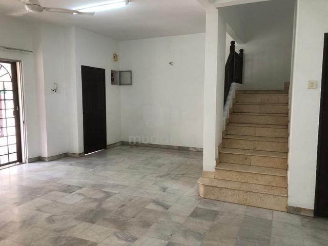 USJ 20 Double Storey Terace House Gated 1800sf Near Taipan For Sale 1