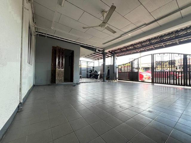 [EXTEND & RENOVATED] Corner Lot Teres setingkat Seksyen 24 Shah Alam 1