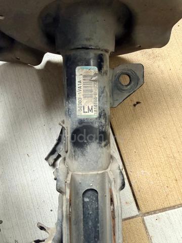Absorber Nissan Serena - photo 2 of 3