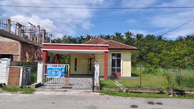 1-Sty Banglo, Bandar Tasik Senangin, Lenggeng, Mantin 1