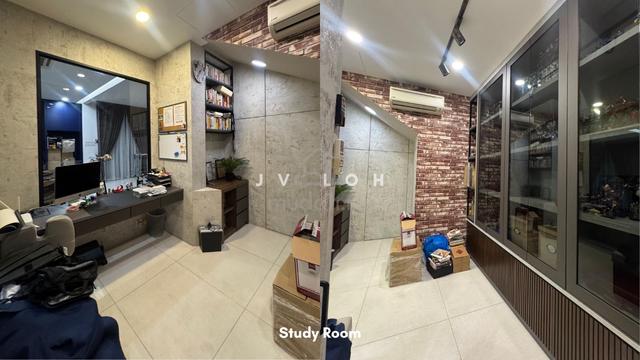 Partially Furnished | 3 Storey Semi-D | Bukit Jambul, Penang 1