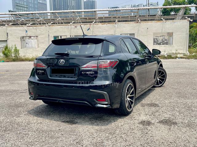 2012 Lexus CT200 1.8 H FACELIFT BODYKIT R/CAMERA - 2