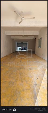 Pelangi Semenyih 2, Rinching, Tasik Kesuma, Ground floor shop office 1