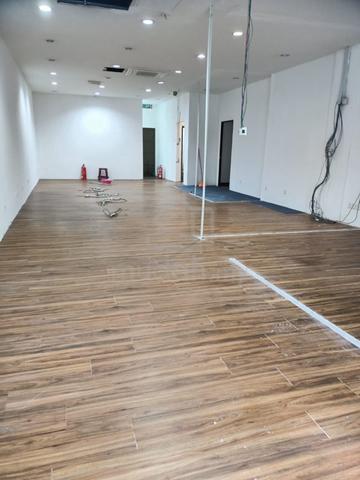 BAY AVENUE , Ground floor shop lot for rent -- bu 1400sf 1