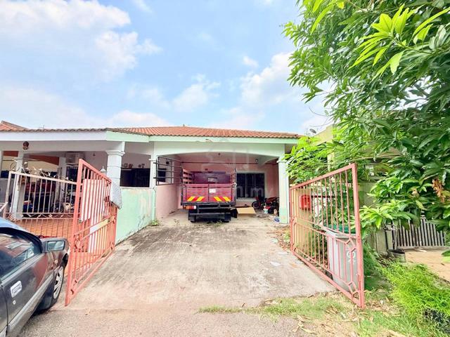 Single Storey Terrace, Arowana Indah, Seremban 2 1