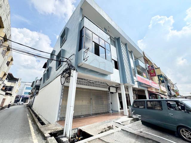 Kedai sewa groundfloor endlot Jalan Taib, Pontian 1