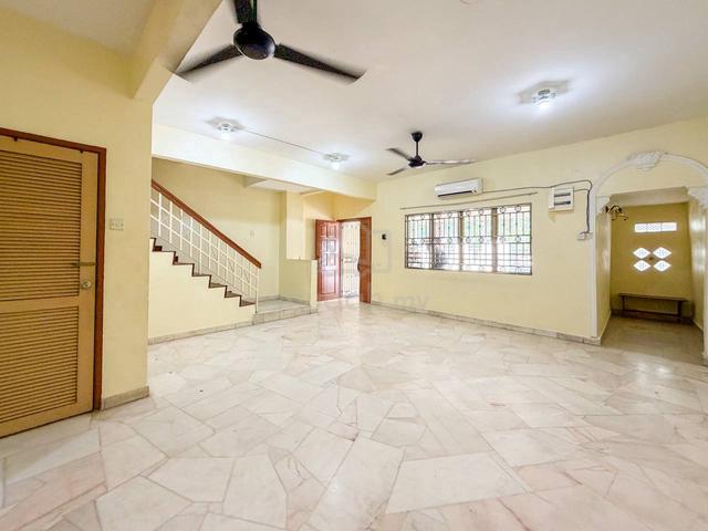 FACING OPEN❗❗22'x70' ⭐ Double Storey Taman Pinggiran USJ 1 Subang Jaya 1