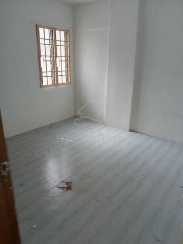 Desa Indah Block 86 1