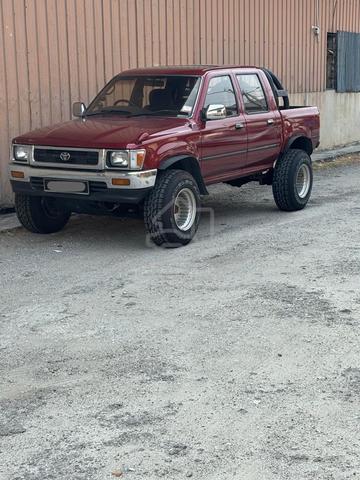 1995 Toyota HILUX 2.8 LN107 (M) - 2