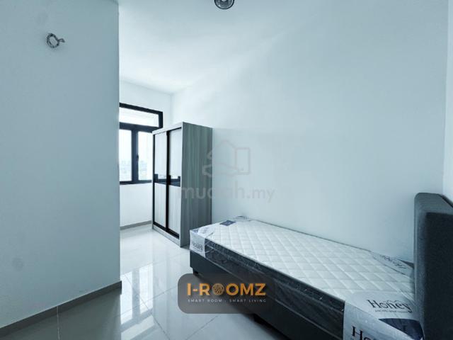 Kajang Junior Room Bilik Sewa Country Heights Low Deposit Louvre New 1