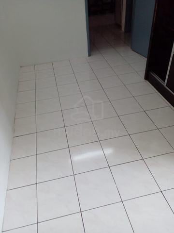 Not Furnished Selangor Kajang Room For Rent 1