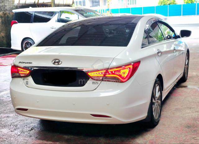 2013 Hyundai SONATA 2.0 YF (A) - 1