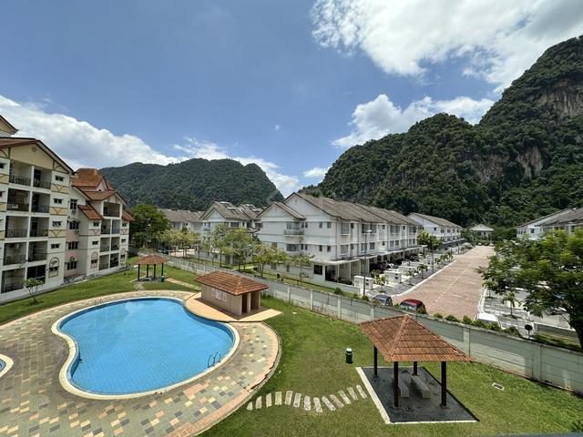 Alpine Village Apartment 2
