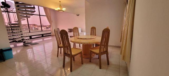 Golden Coast Condominium 1