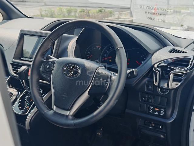 2020 Toyota VOXY 2.0 ZS KIRAMEKI II (A) - 4