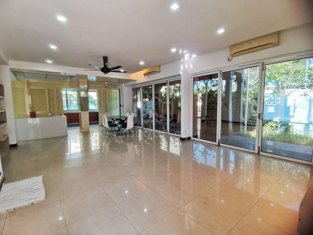 Bay Garden 3-Storey Bungalow @ Bayan Indah – For Rent 1