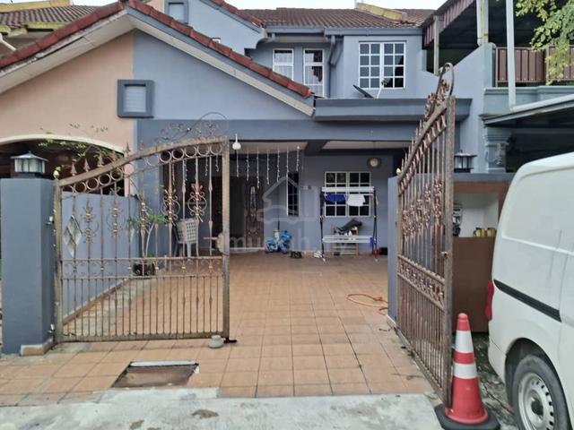 [Renovated] Affordable 2Sty House @ Taman Mutiara Kemuning, Shah Alam 1