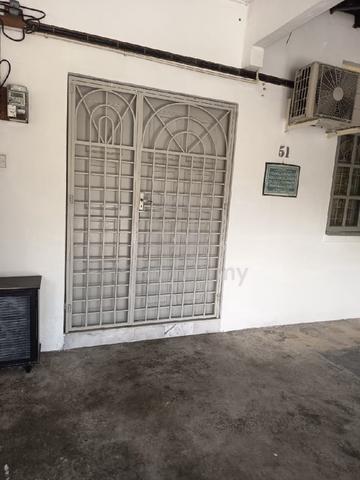 Rumah Teres setingkat di kawasan Ampang 1