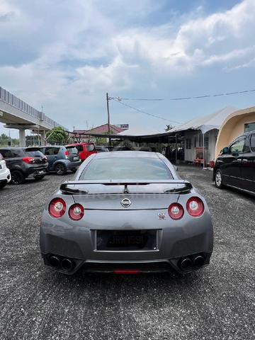 Nissan GT-R 35 2011PREMIUM EDITION - 4