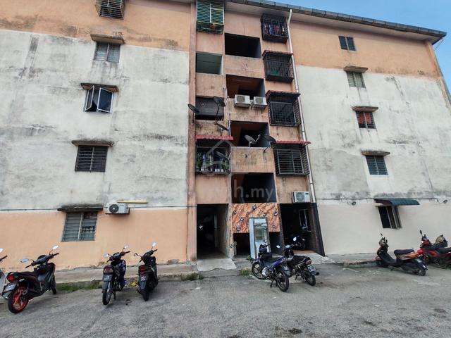 Flat Taman Harmoni 1
