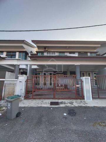 Comfortable and Practical Double Storey House For Rent at Paya Rumput 1
