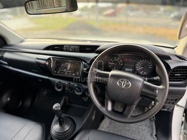 2021 Toyota HILUX 2.4 MT (M) - 5