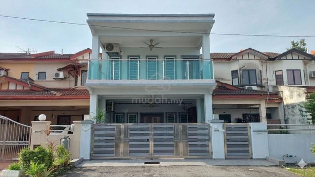 [5 mins walk to Puchong Prima LRT] - 2 Storey Landed house below 700k! 1