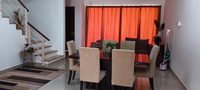 Bilik Sewa (Middle Room) – Kundang, Rawang 1
