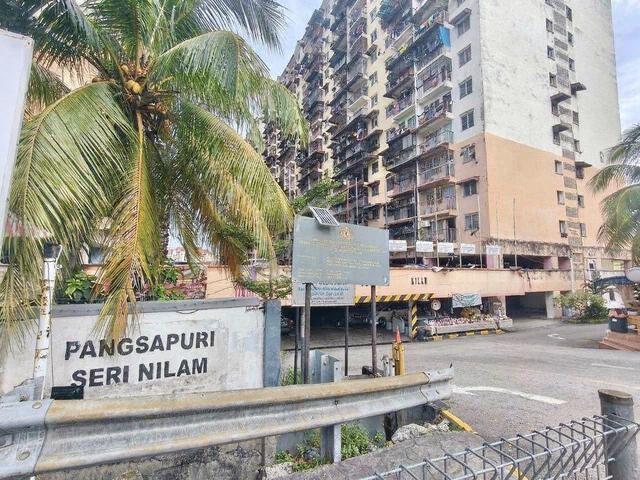 Pangsapuri Seri Nilam (Ampang) 1